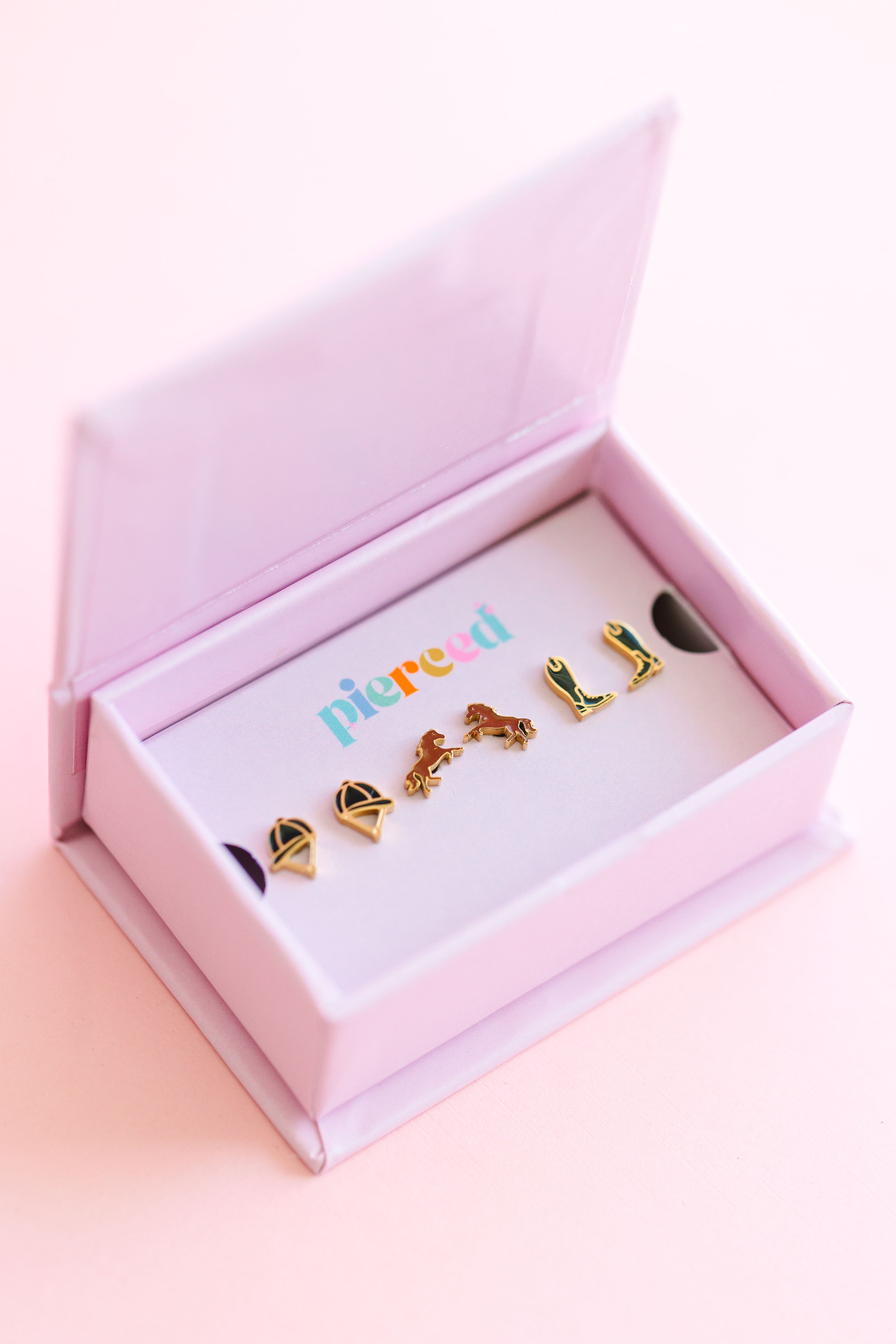 Equestrian Screwback Set
