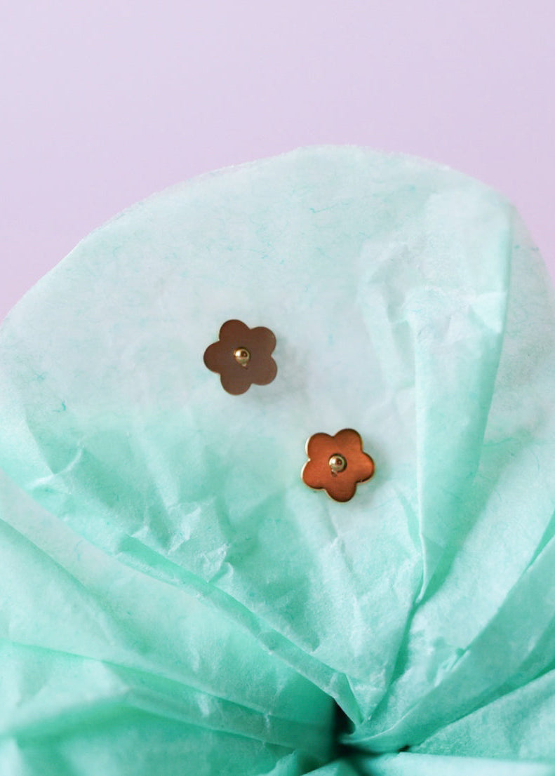 Tiny flower high-quality stud earrings