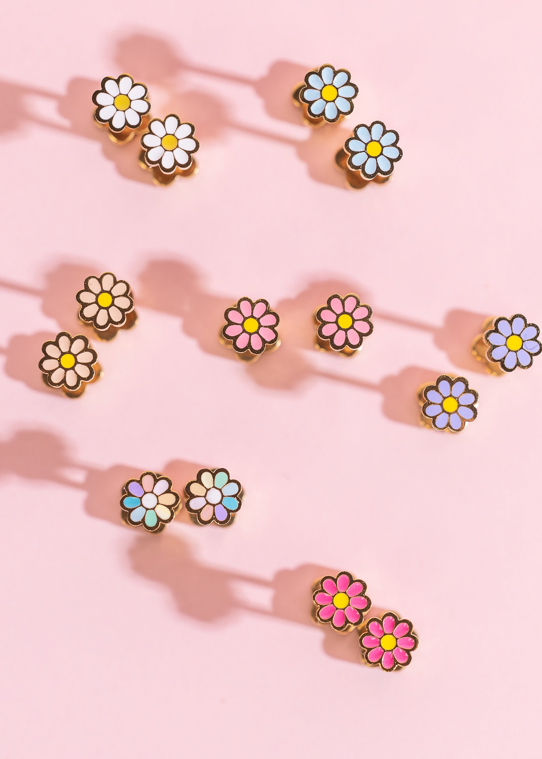 Tiny Peach Daisy