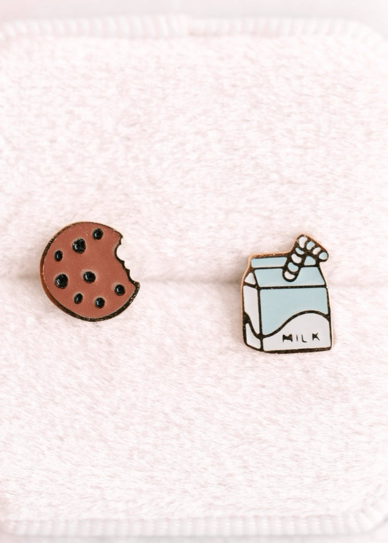 Milk & Cookies earrings