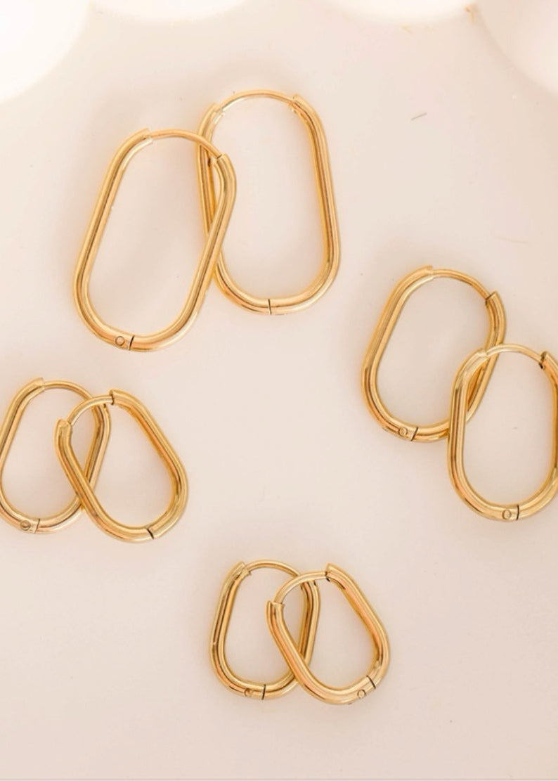 4 Pairs of Rectangle Gold Huggies