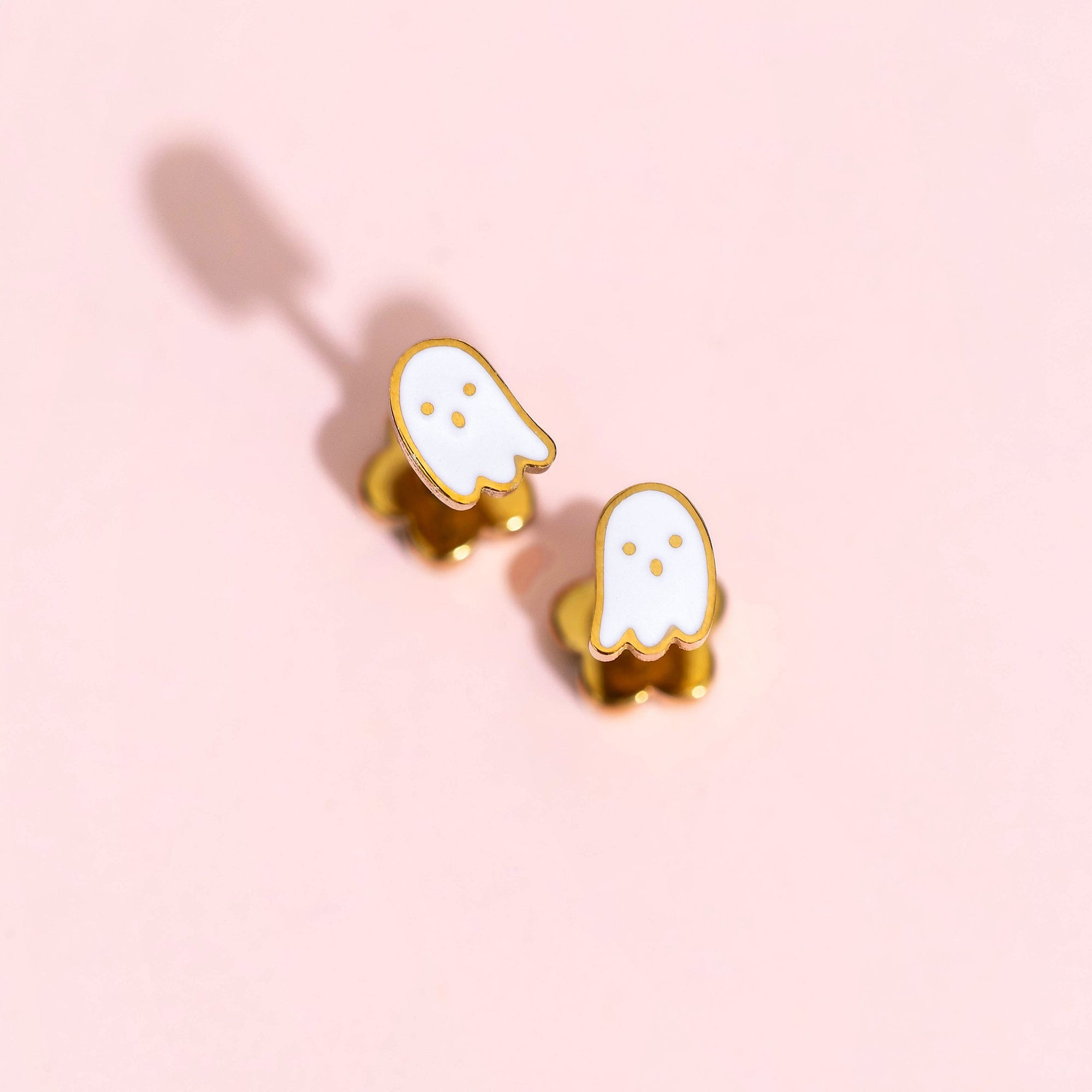 Tiny Ghost