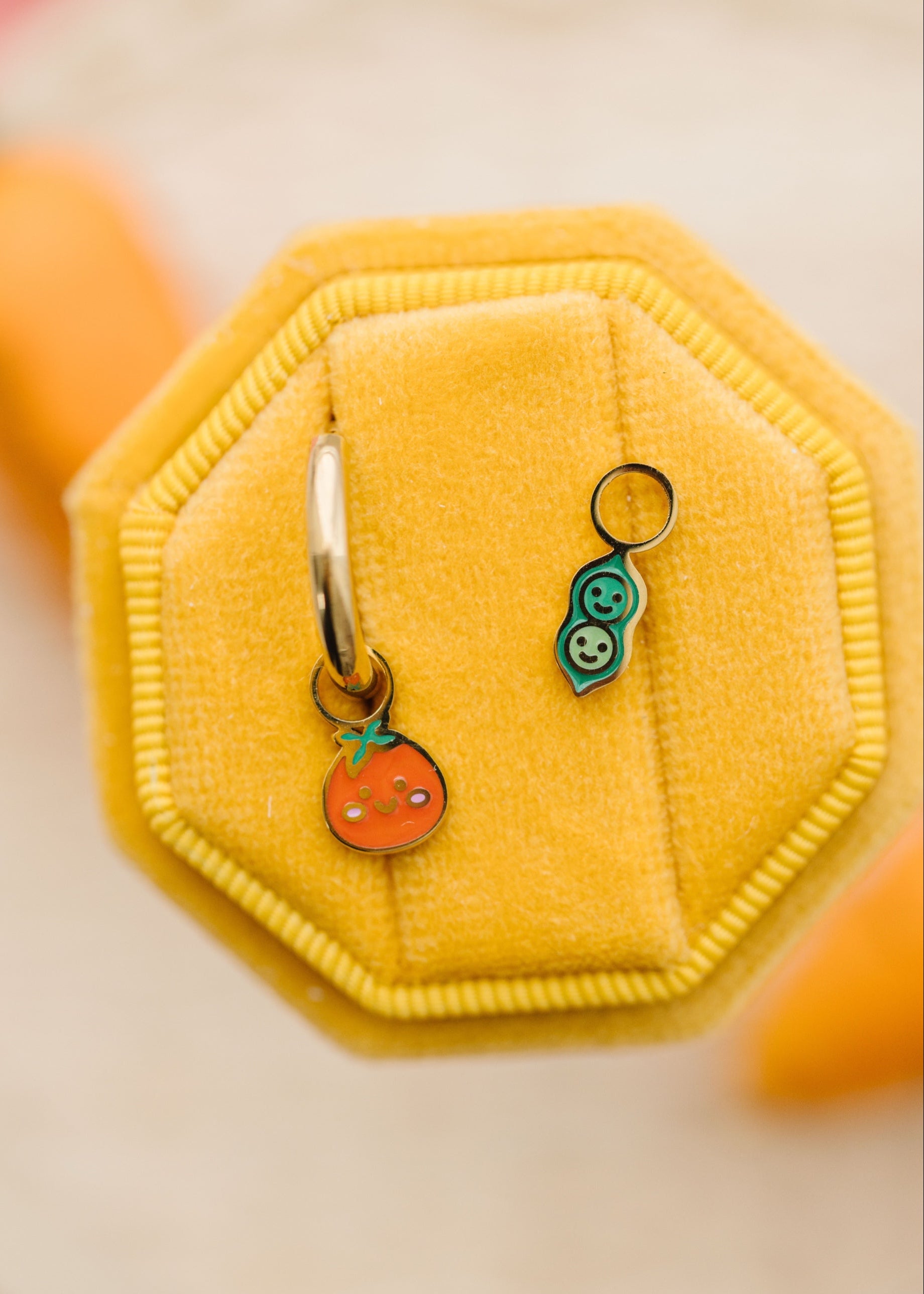 Pea Pod & Tomato Charms