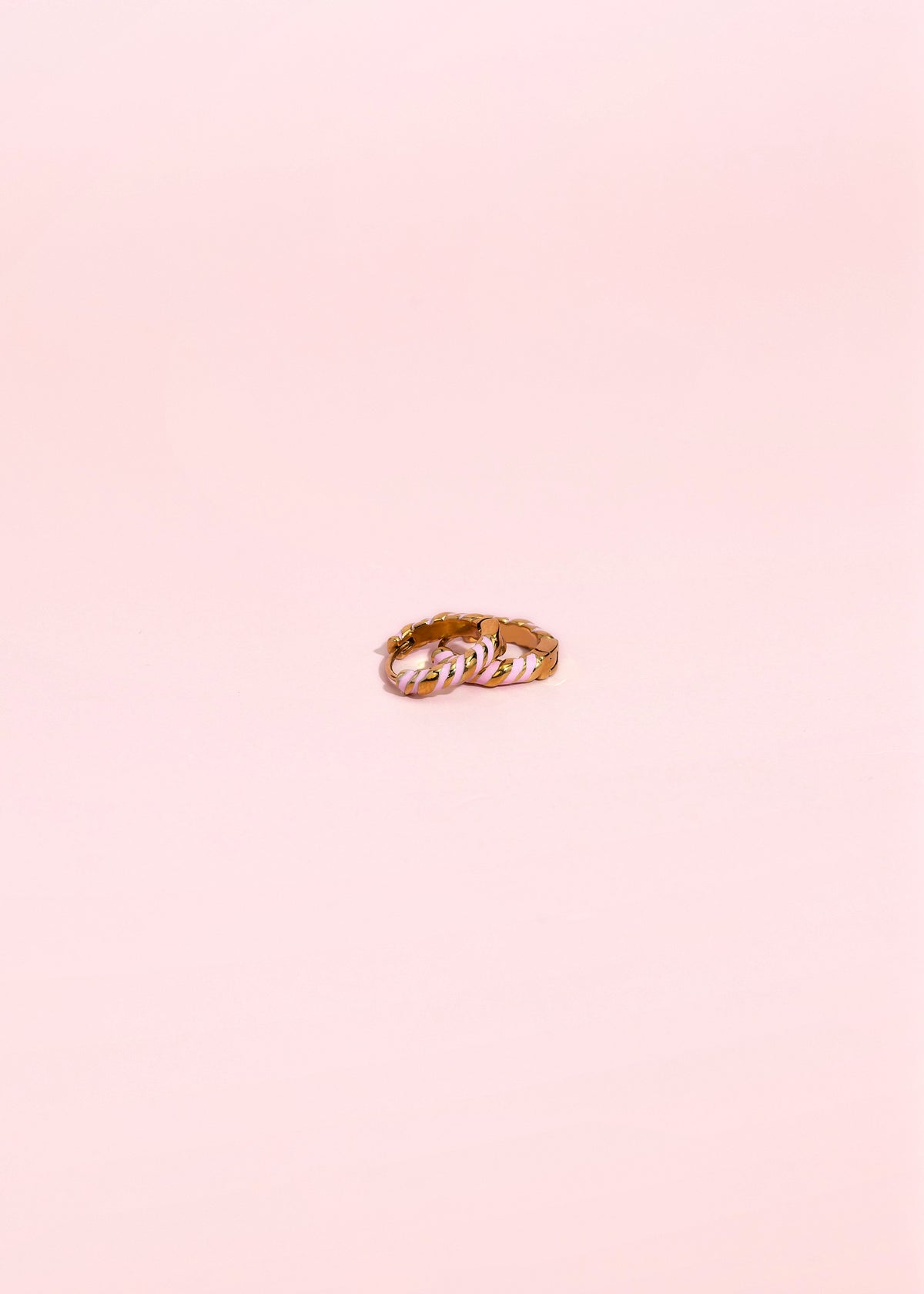 Pink Twist Huggie