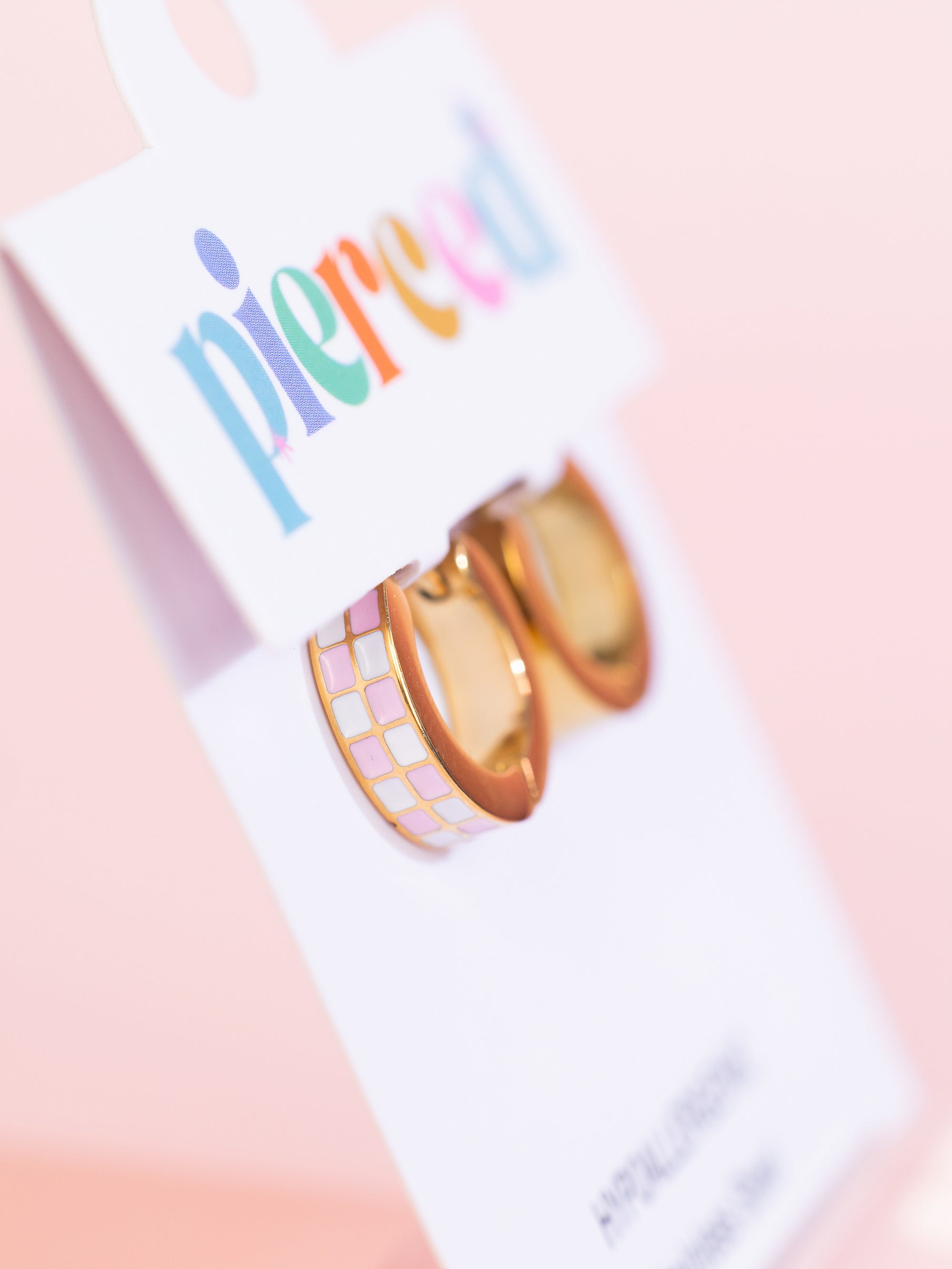Pink/White Checkered Huggies