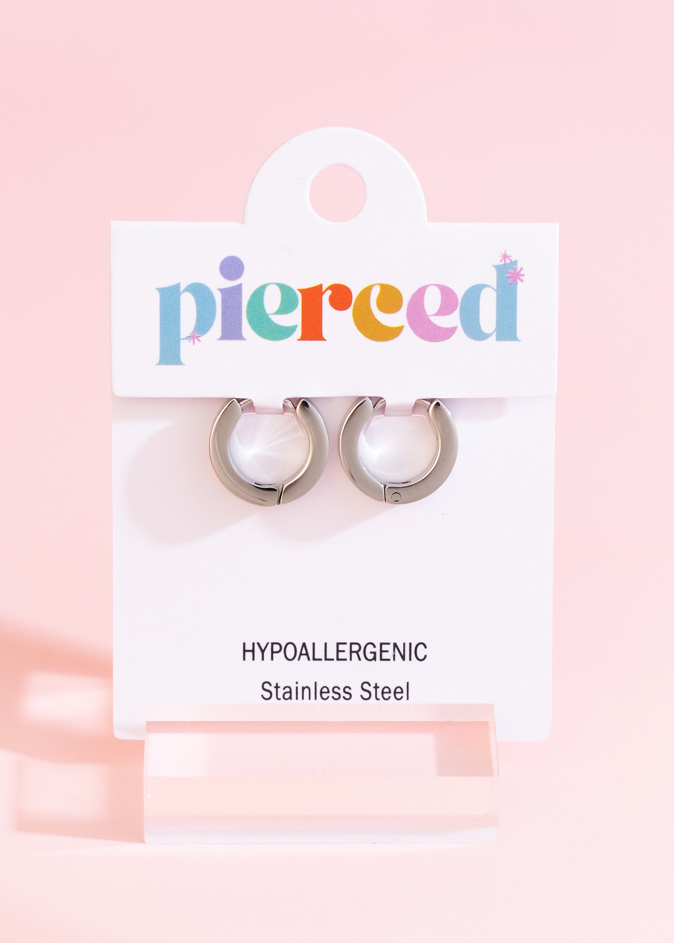 Silver Periwinkle Checkered Huggies